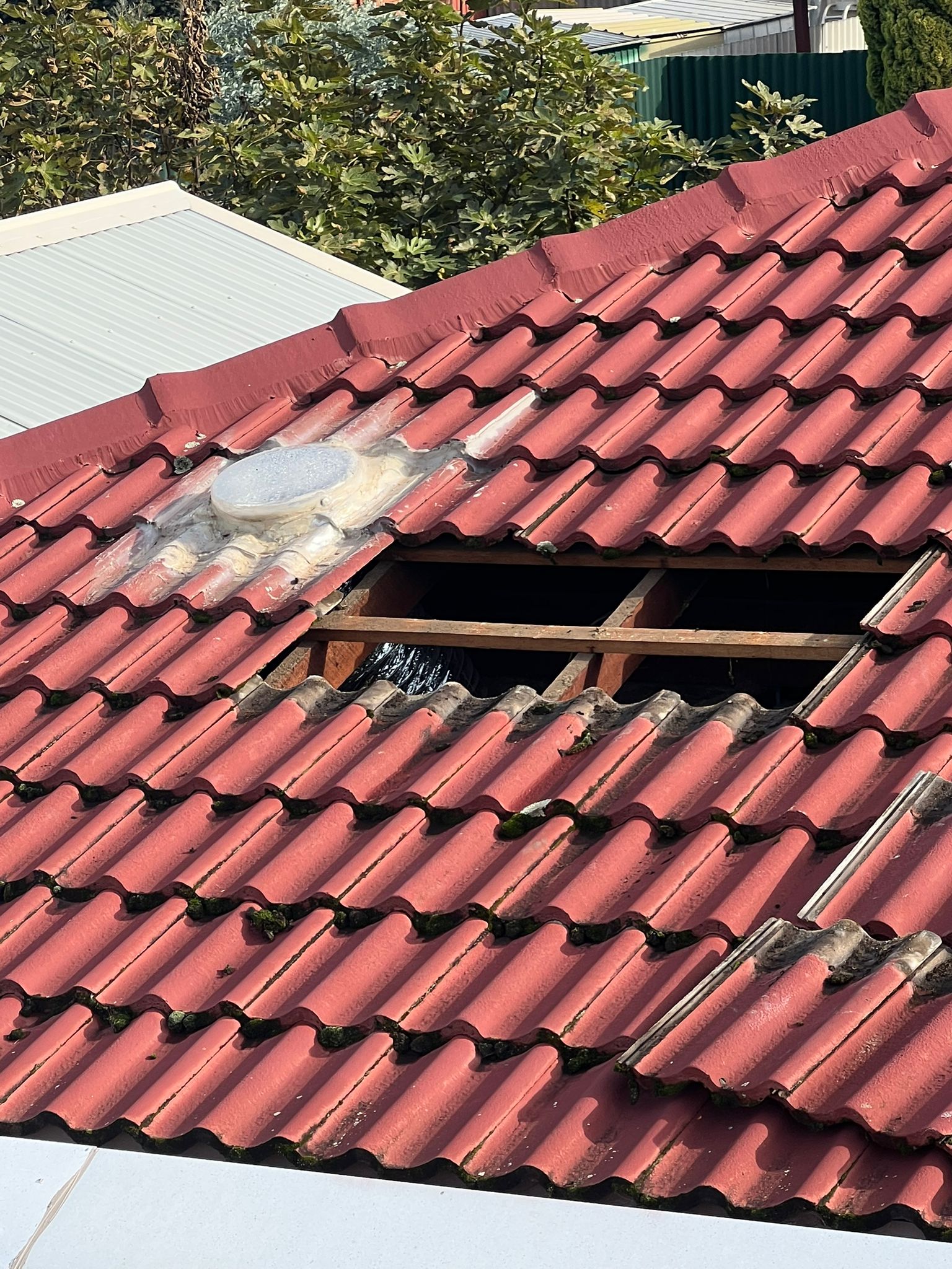 Broken Tile Replacement in Perth